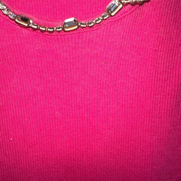 Romeo & Juliet Couture Pink Beaded Neck Ribbed Tank Top - Picture 4 of 4